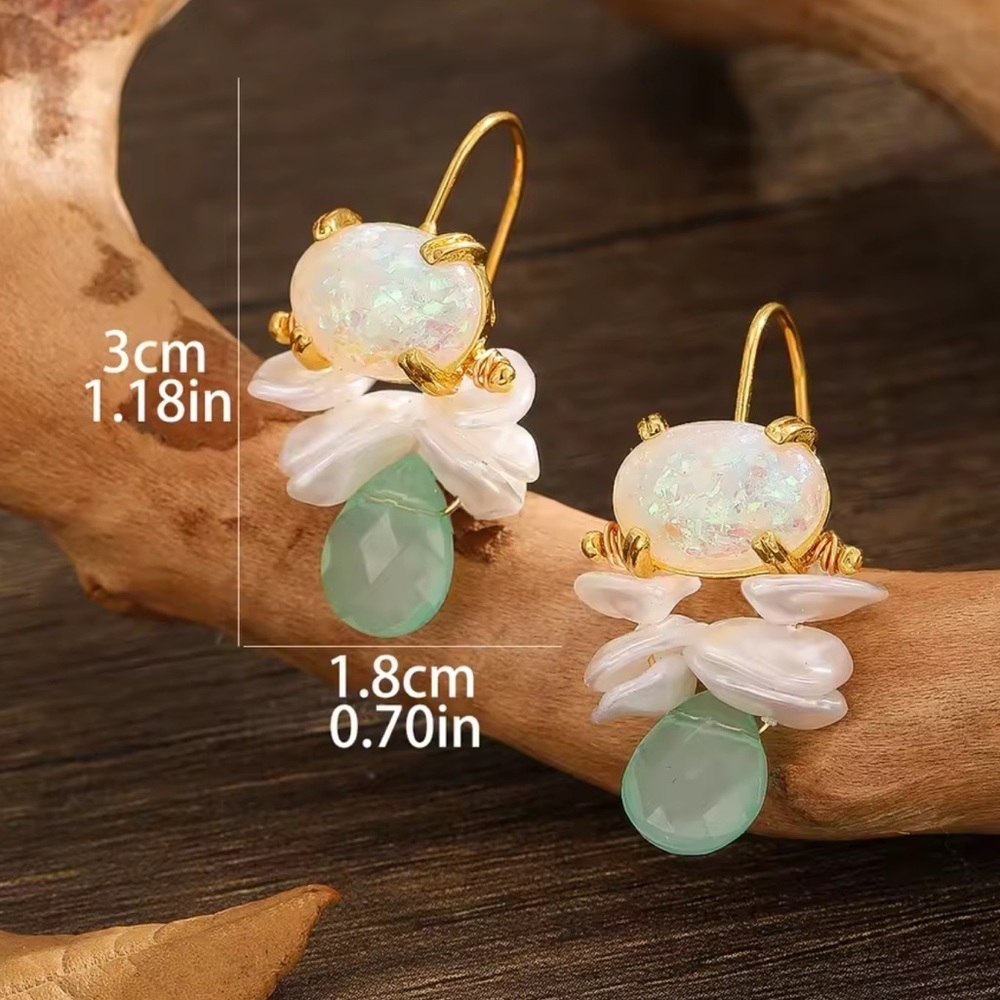 Vintage Pearl White Green Crystal Earrings - Picture 5 of 7